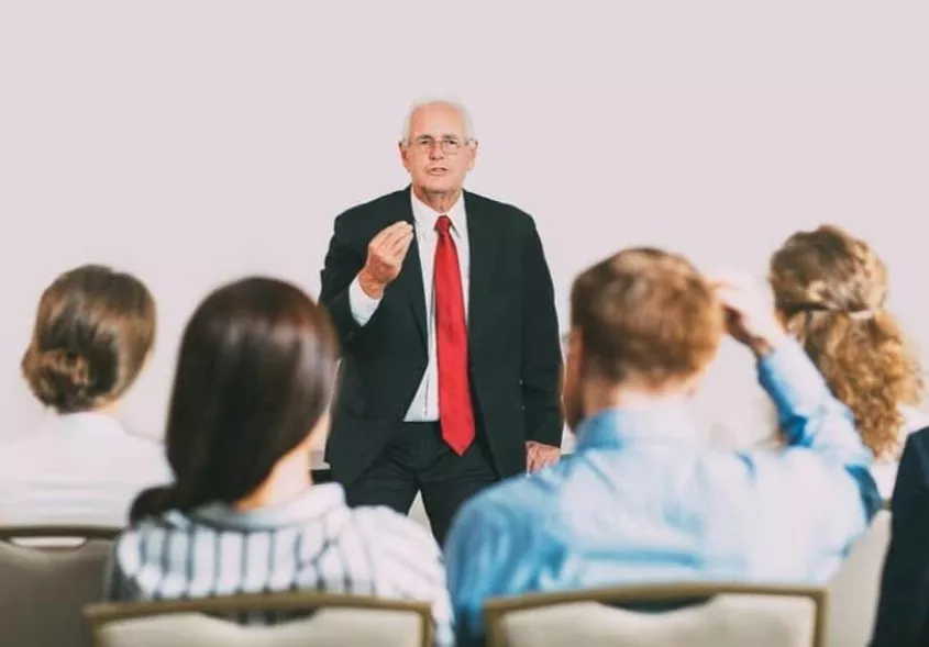 Improviser un discours dans un cadre professionnel