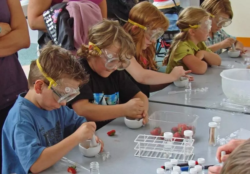 Animer un atelier scientifique pour enfants